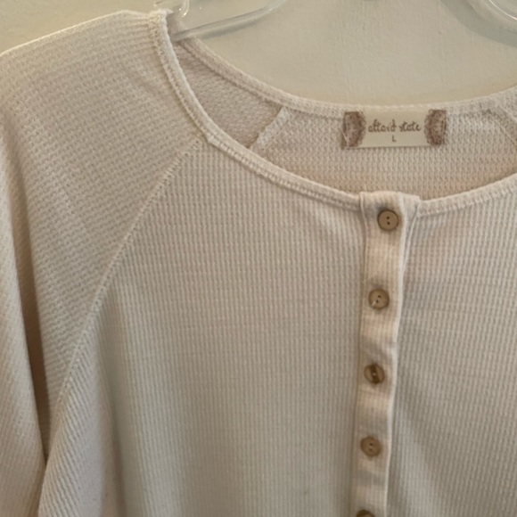 Altar’d State Top - Picture 3 of 4